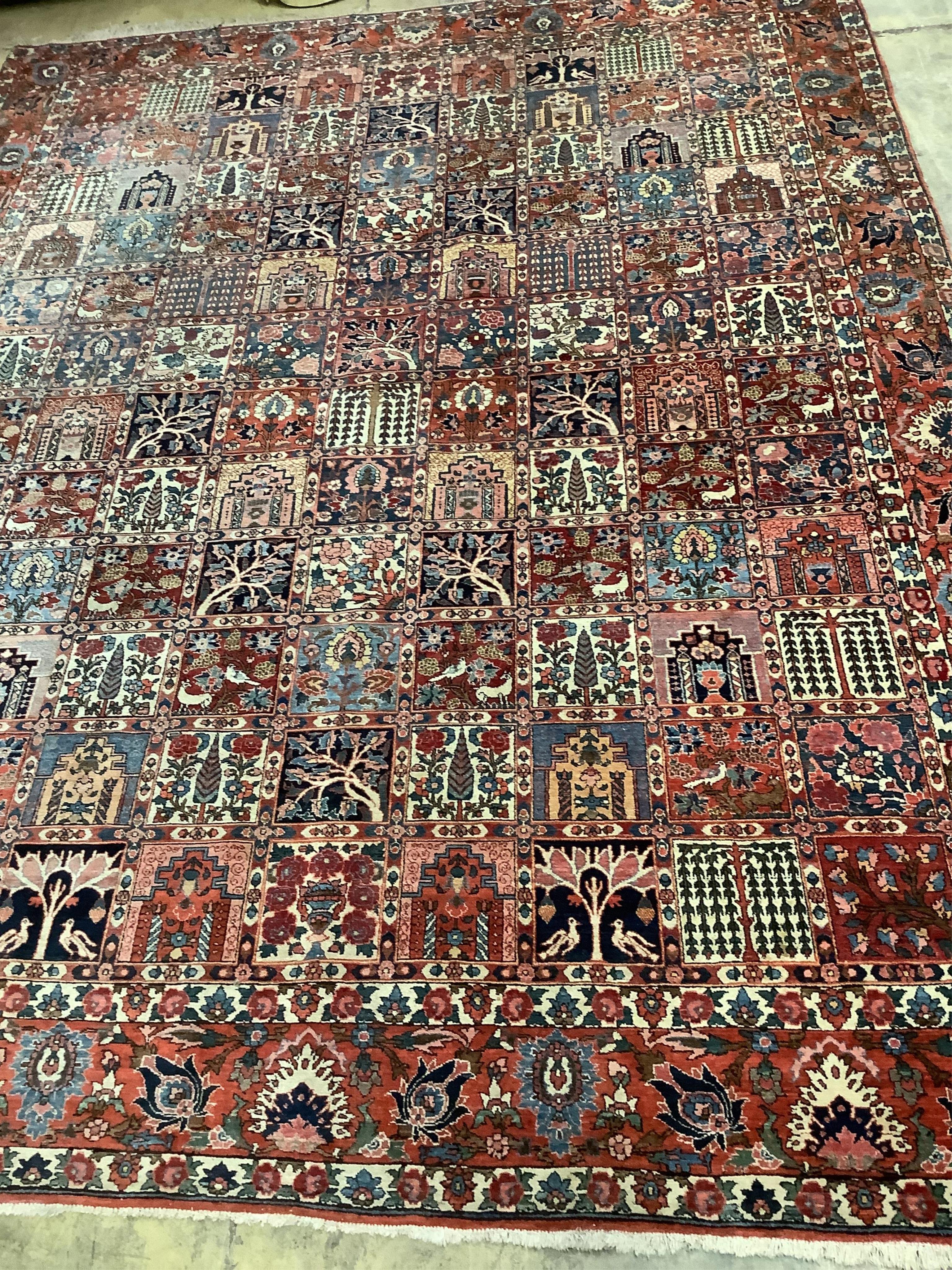 A Baktiari carpet, 418 x 314cm
